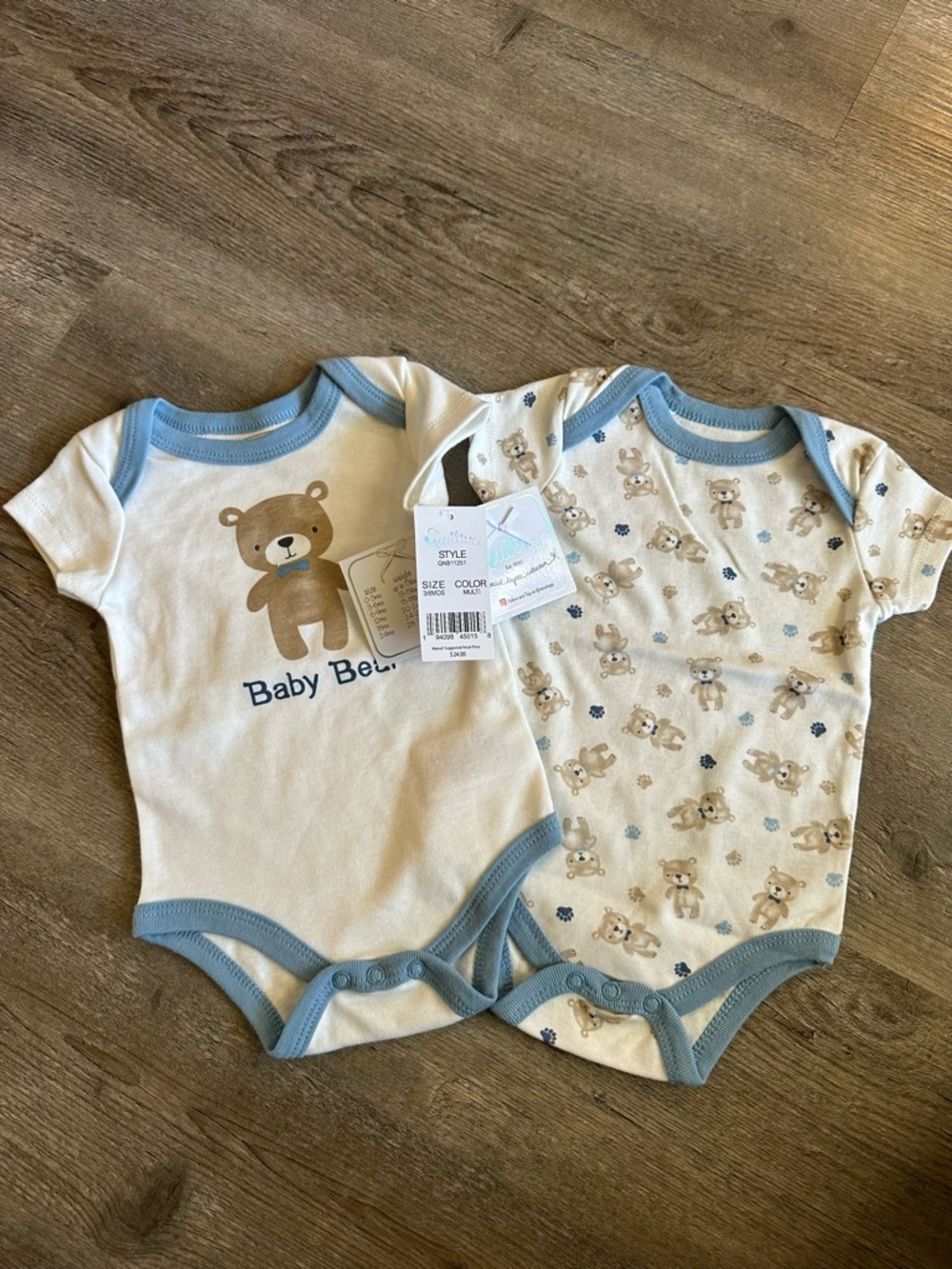 Quiltex Baby Bear Bodysuit Set in White and Light Blue Trim - 2 Pack